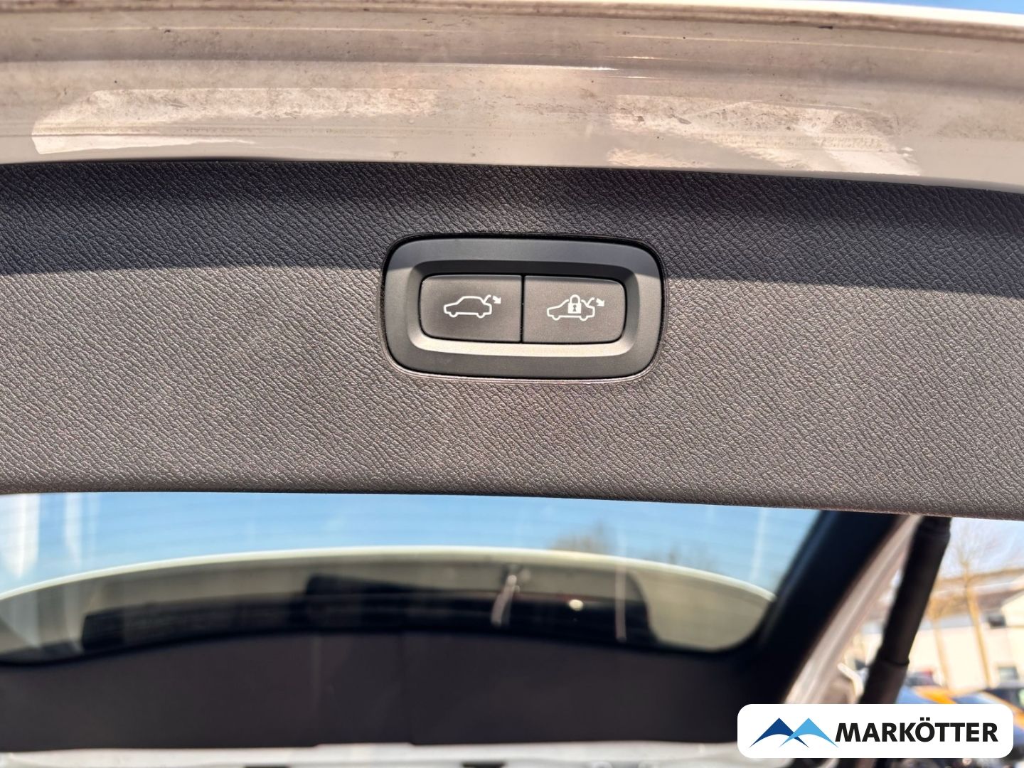 Volvo XC90 T8 AWD Plus Dark Recharge 7-Sitzer ACC/AHK