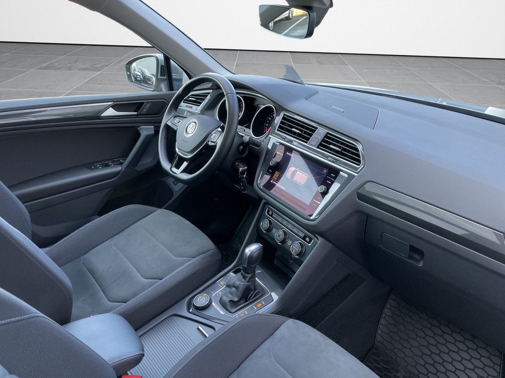 Volkswagen Tiguan Highline 2.0 TSI DSG 4MOTION - Samsaru's Car Outlet