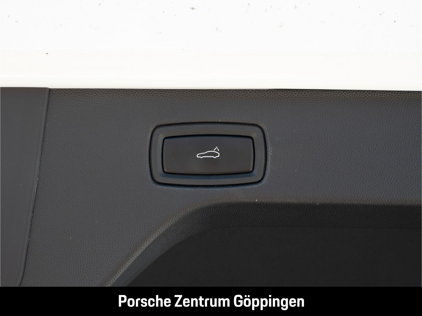 Porsche Macan BOSE InnoDrive LED-Matrix Panoramadach