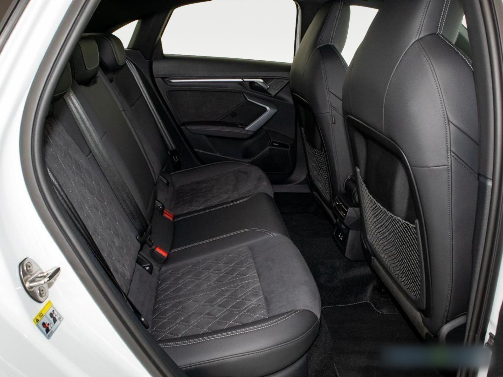 Audi A3 Limousine S line 35 TFSI S tronic - Samsaru's Car Outlet