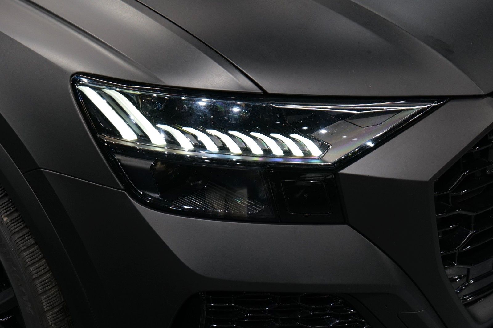 Audi RSQ8 4.0TFSI quattro*MwSt*Luft*B&O*Keramik*Pano*