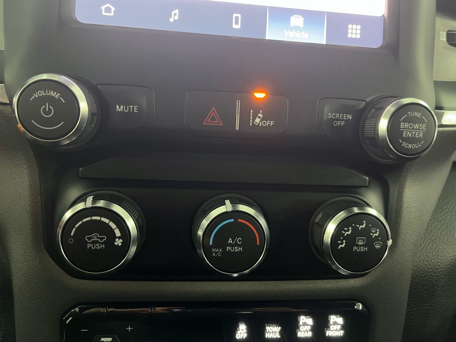 Dodge RAM 5,7l V8 *Longbed /AHK / SHZ/ 4x4*