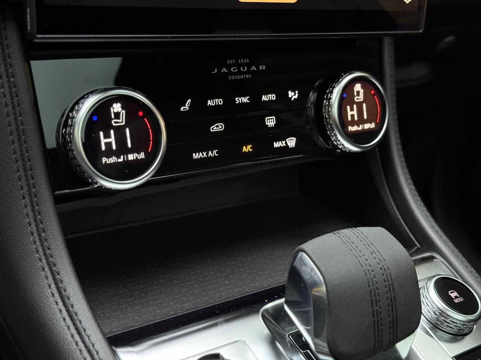 Jaguar F-Pace P400e S AWD Plug-In Hybrid*Pano*ACC*LED*