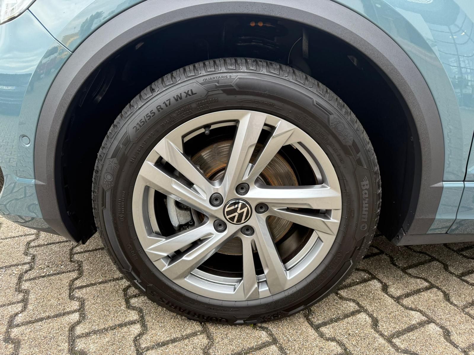 Volkswagen T-Roc 2.0 TDI R-Line - Samsaru's Car Outlet