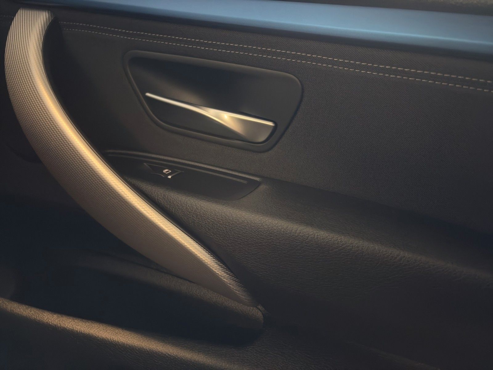 BMW 320 M Sport - Samsaru's Car Outlet