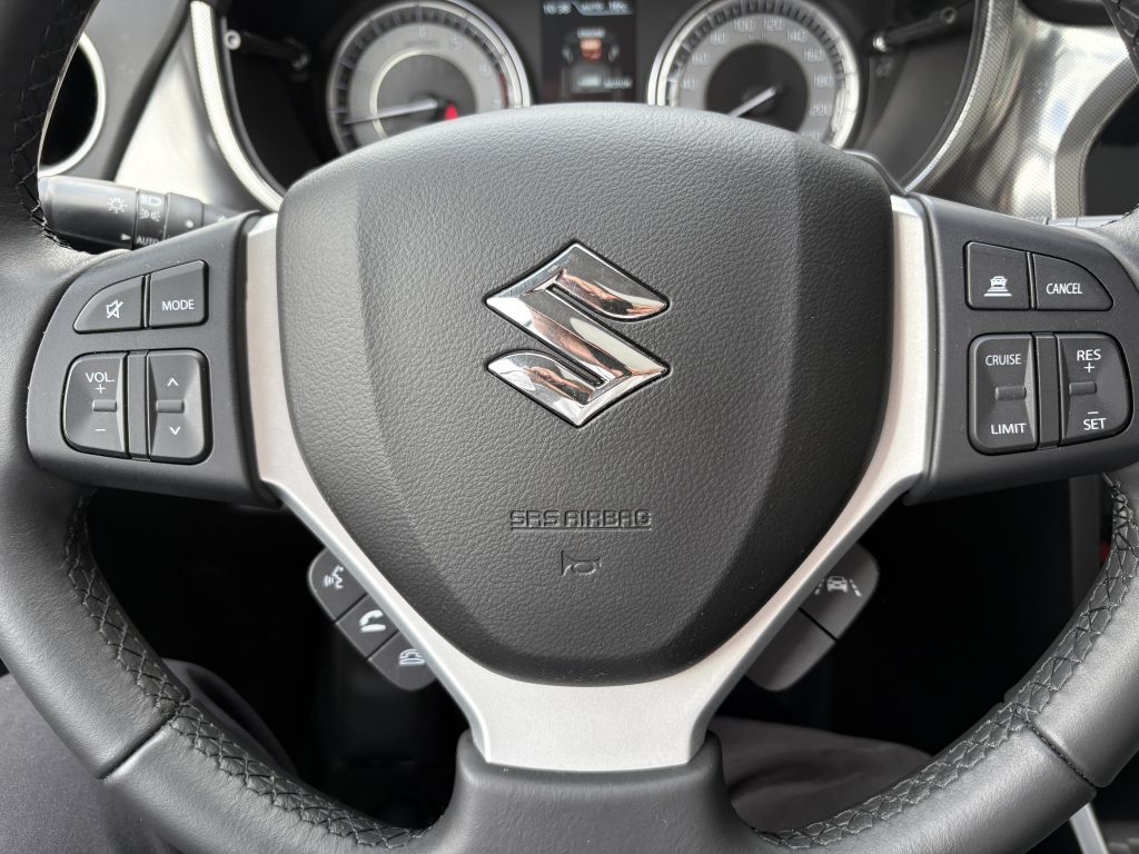 Suzuki Vitara Hybrid Allgrip Comfort+ - Samsaru's Car Outlet