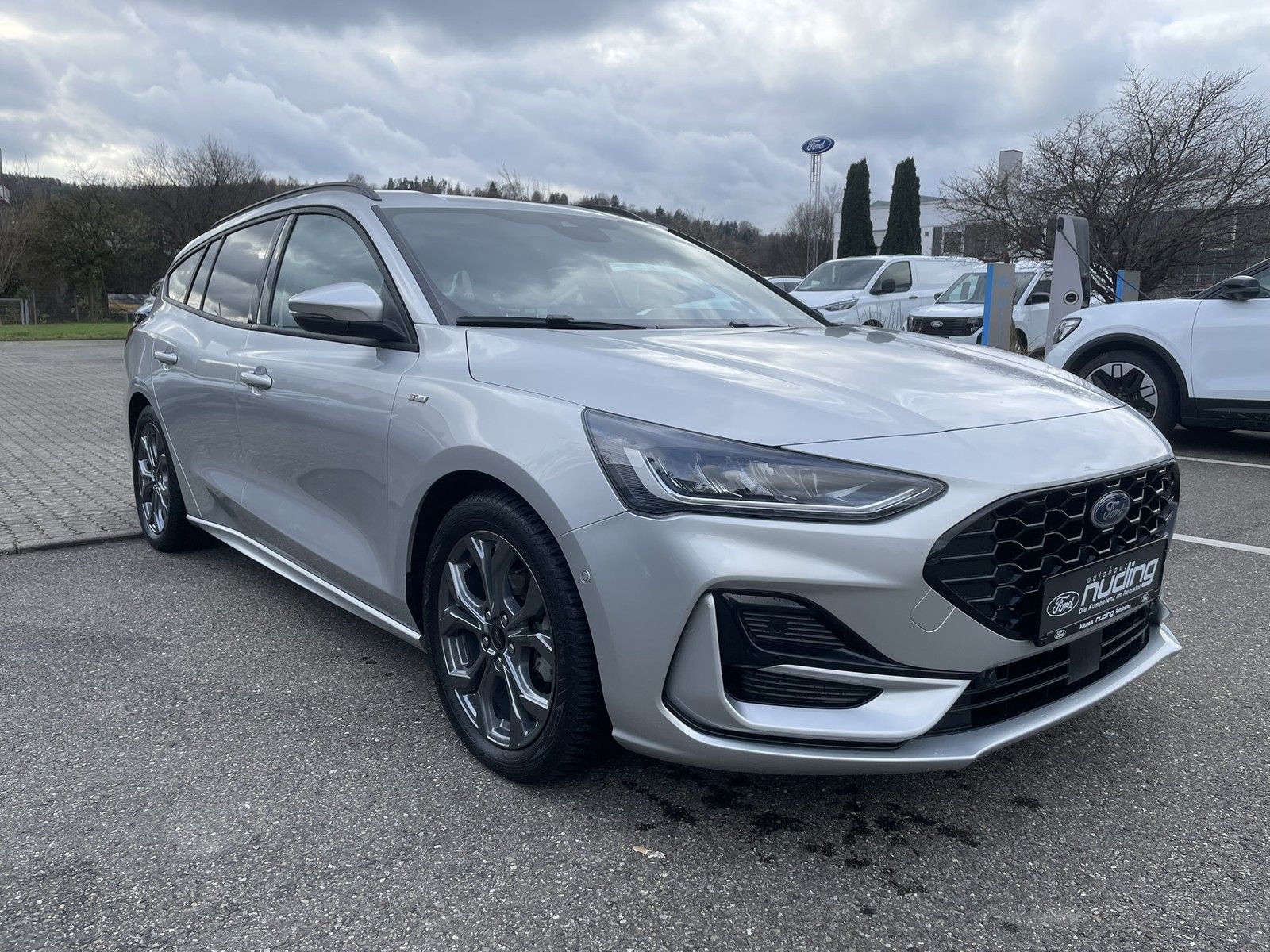 Ford Focus Turnier 1.0 EcoBoost Hybrid Aut. ST-Line X