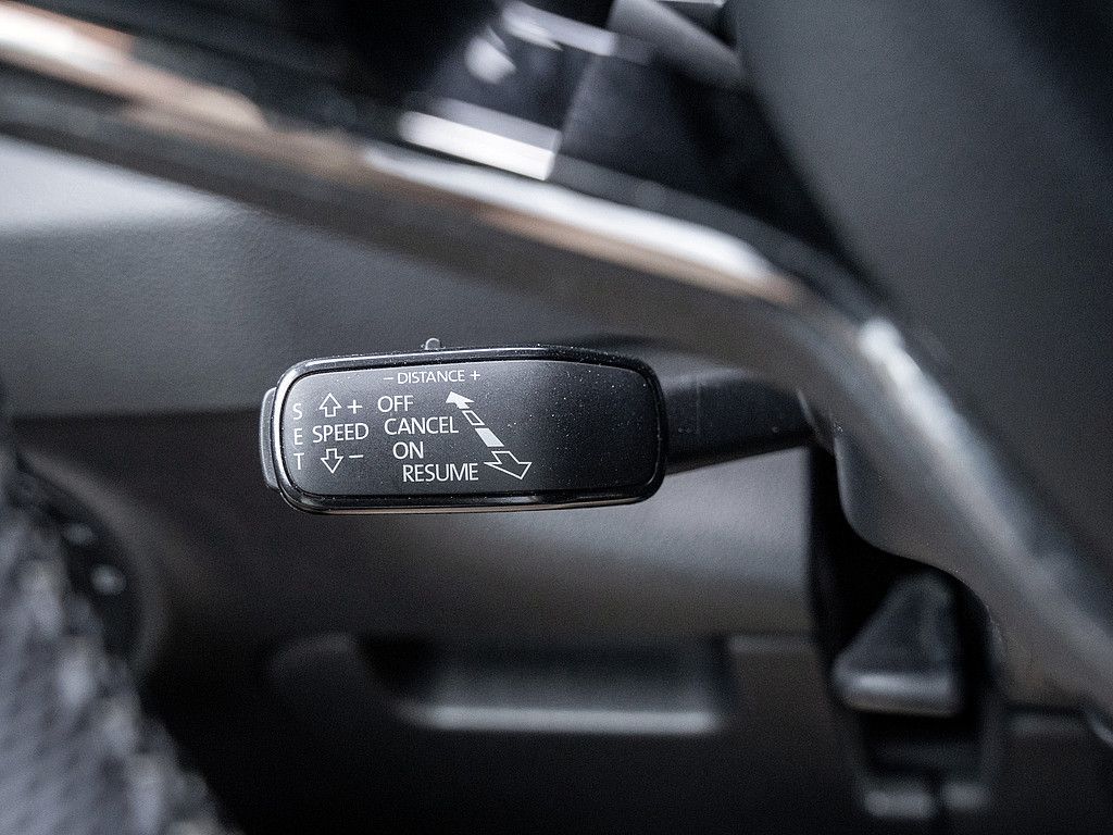 Skoda Karoq 2.0 TSI Sportline 4x4 AHK KAM MATRIX ACC