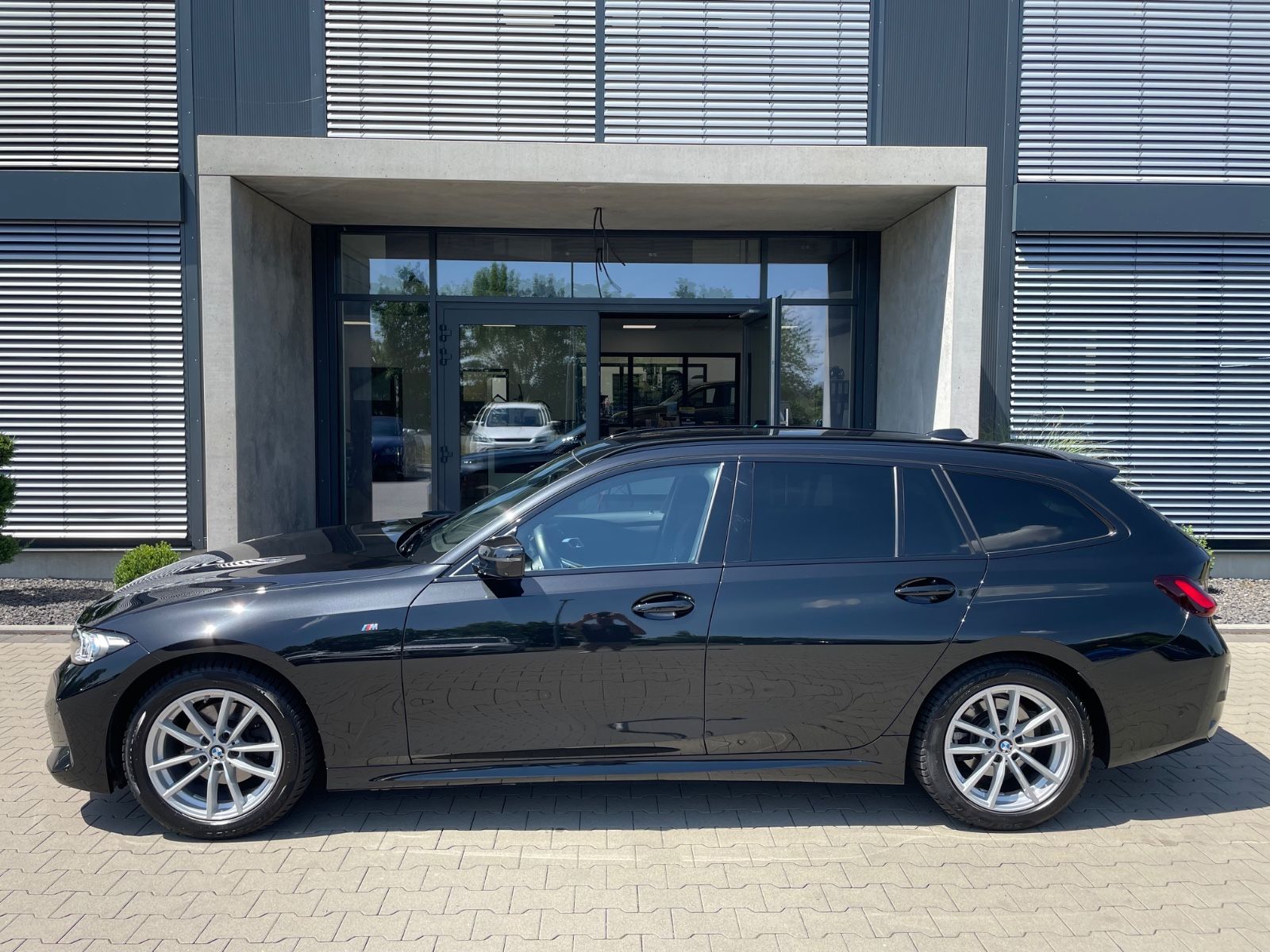 BMW 320i Aut. Touring M Sport/AHK/Head-Up/Adapt.LED