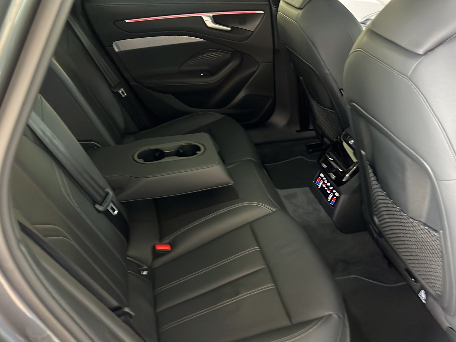 Audi A6 2.0 TDI S Tronic*2 x S Line*Pano*KeyGo*Navi+