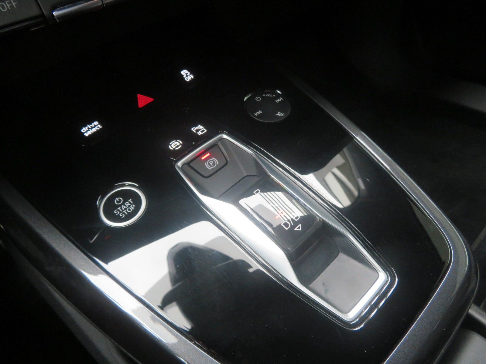 Audi Q4 Sportback e-tron S line 50 Quattro AHK NAVI