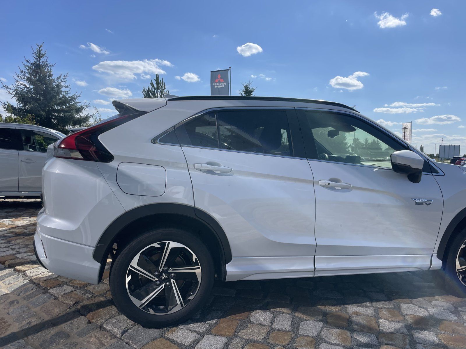 Mitsubishi Eclipse Cross 2.4 MIVEC SELECT  2.4 MIVEC PHEV E