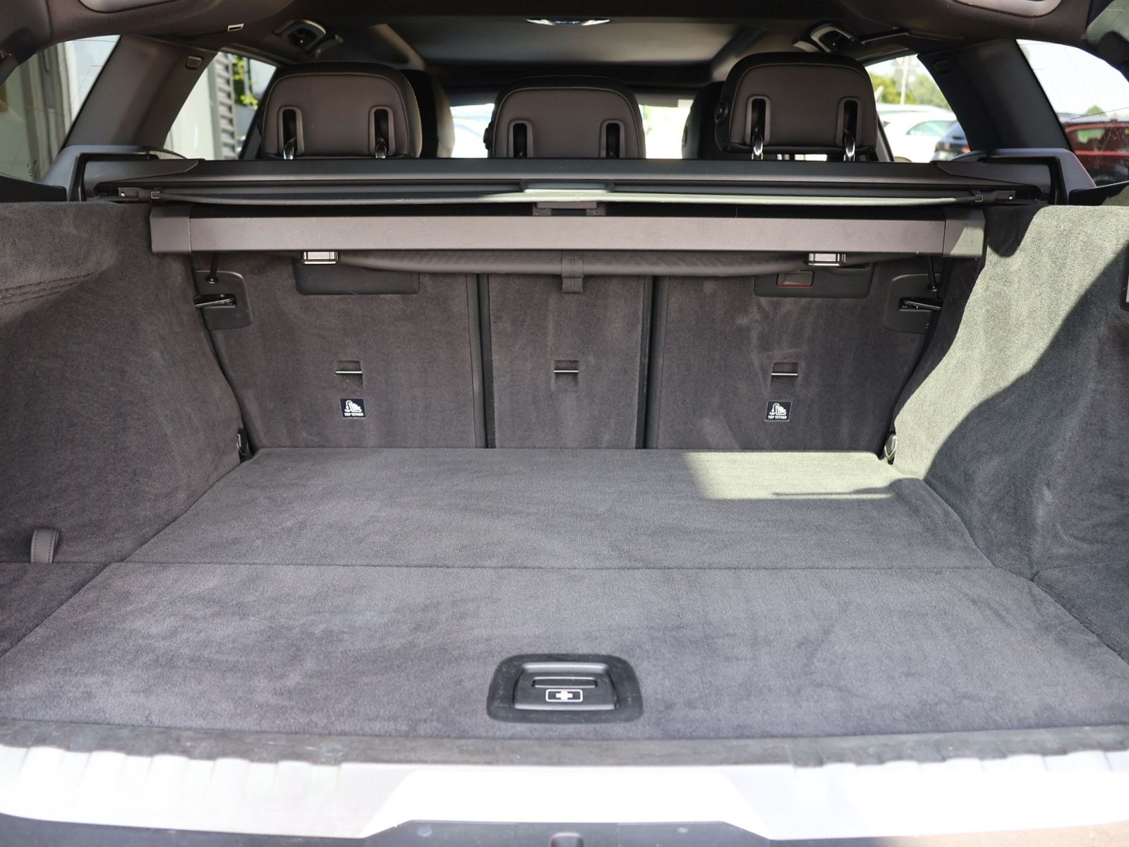 BMW 330 e Touring Advantage - Samsaru's Car Outlet