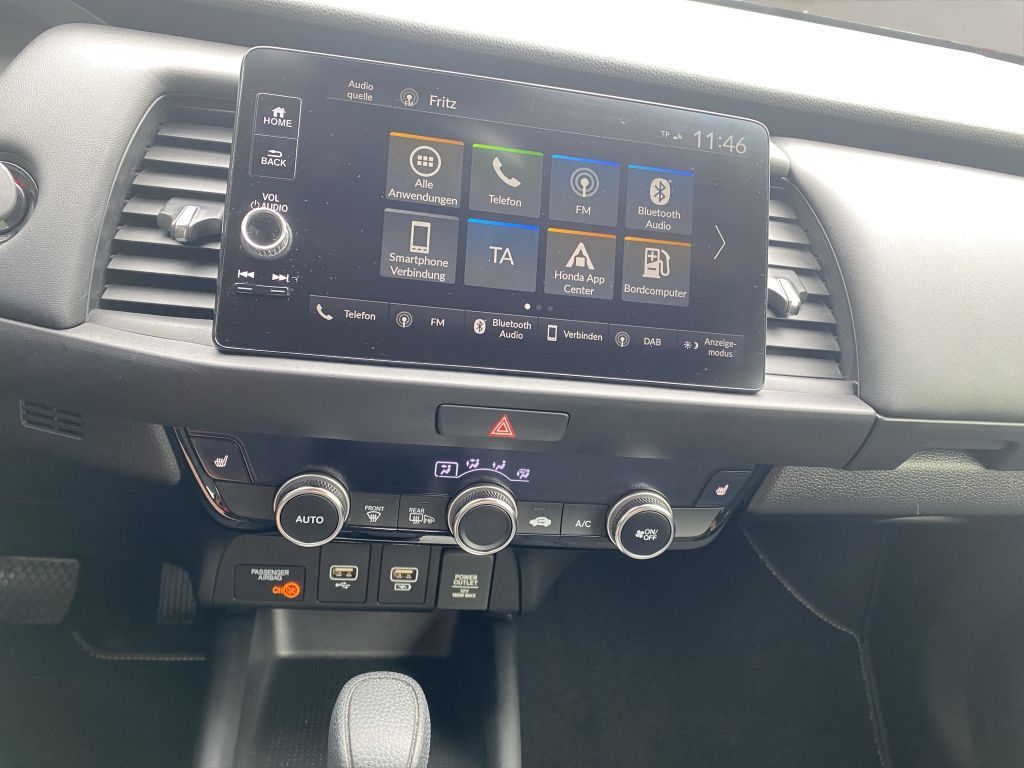 Honda Jazz 1.5i-MMD e-CVT Elegance - Samsaru's Car Outlet