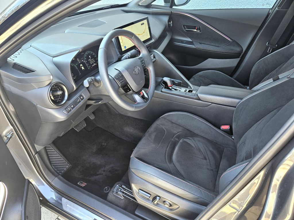 Toyota C-HR 2.0 Hybrid AWD GR SPORT