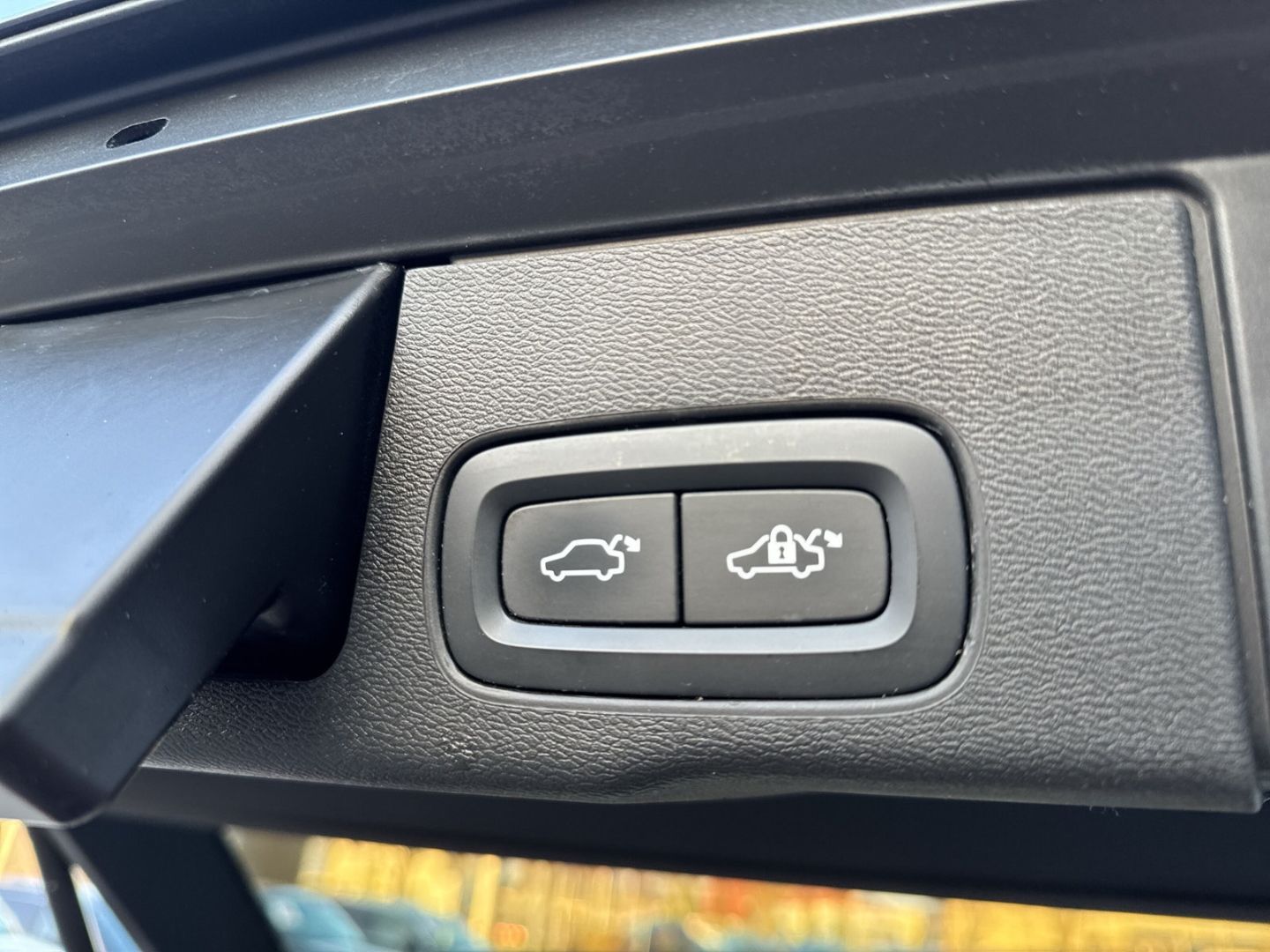 Volvo XC60 Inscription Expr. Recharge T6 AWD H&K AHK N