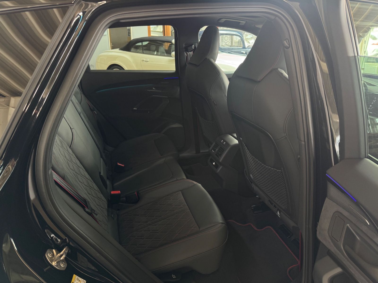 Audi Q5 2.0 TDI quattro S-Line - Samsaru's Car Outlet