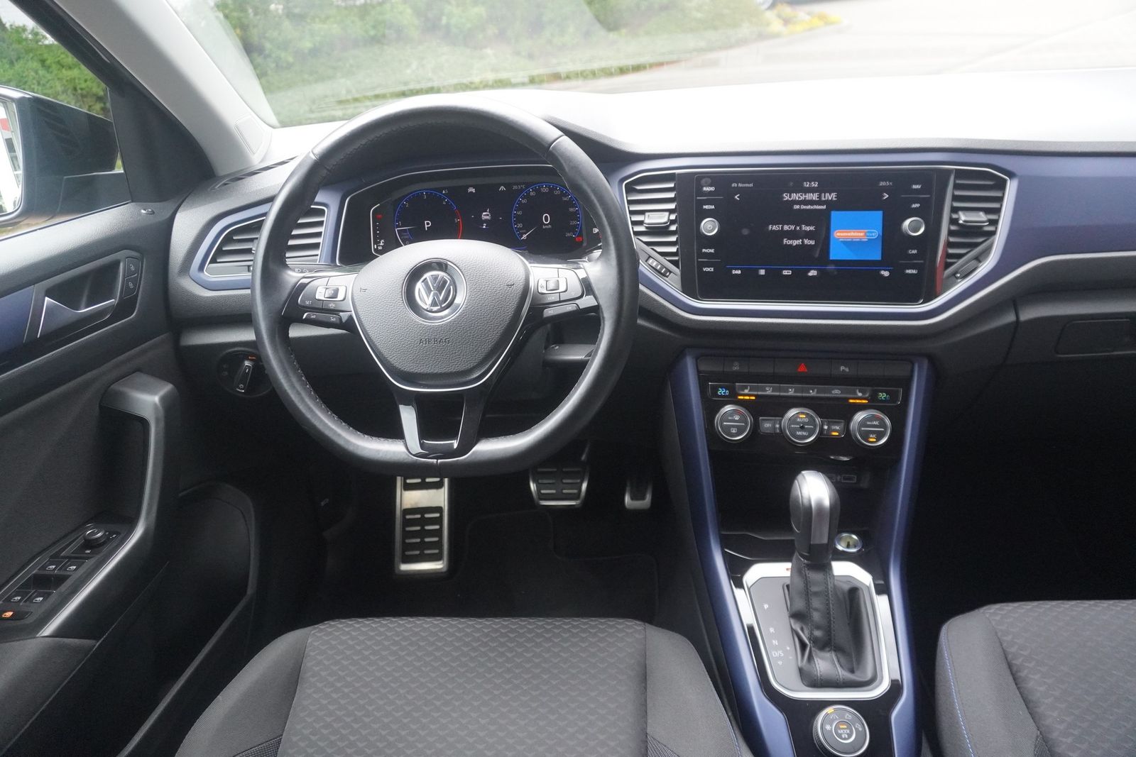 Volkswagen T-Roc 2.0 TDI R-Line 4M DSG - Samsaru's Car Outlet