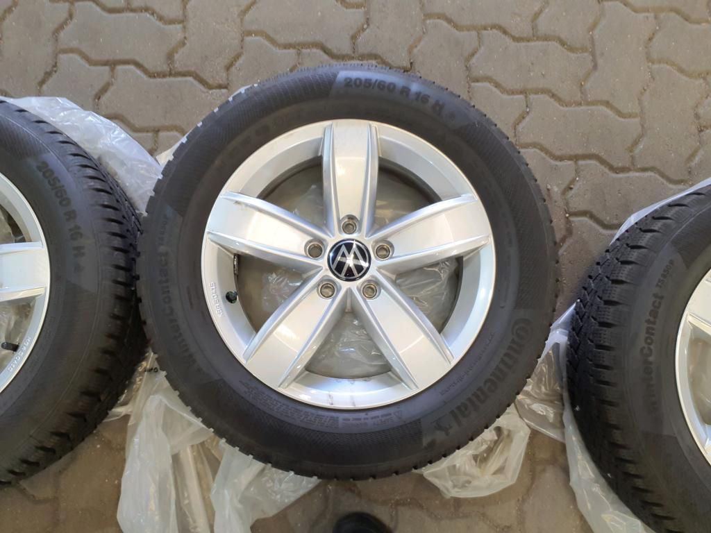 Volkswagen T-Roc R-Line 1.5 TSI DSG - Samsaru's Car Outlet
