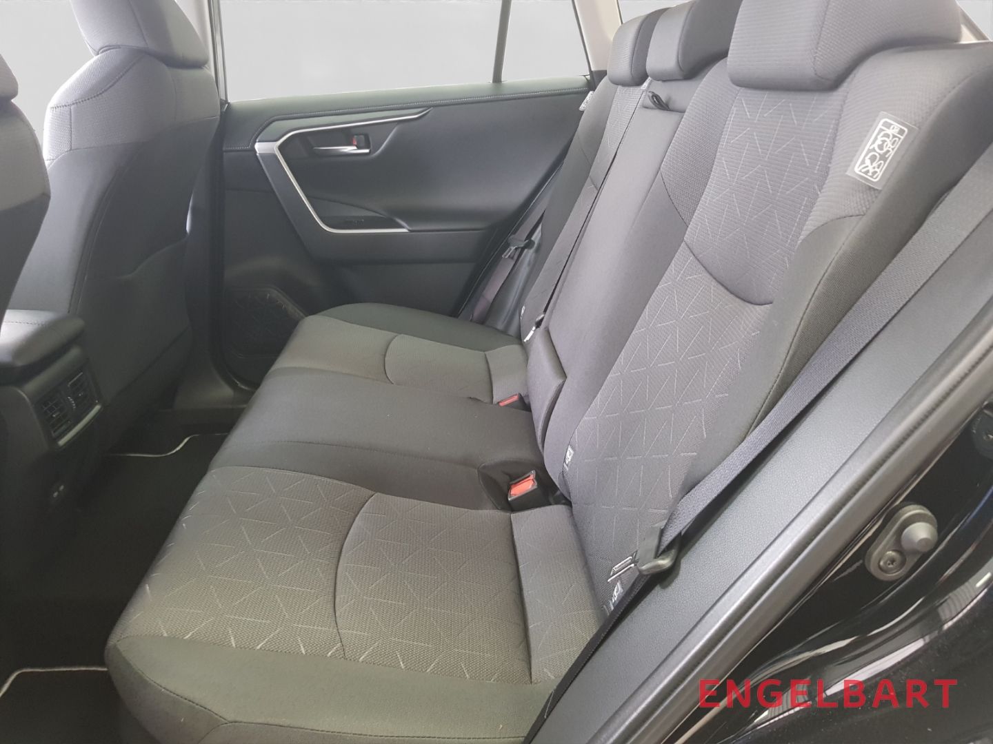 Toyota RAV 4 2.5 Hybrid 4x2 - Samsaru's Car Outlet