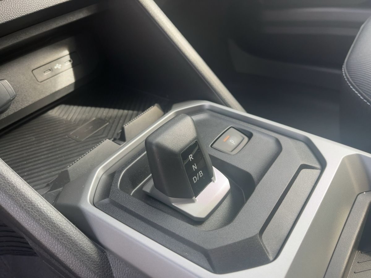 Dacia Duster Journey HYBRID 140 - Samsaru's Car Outlet