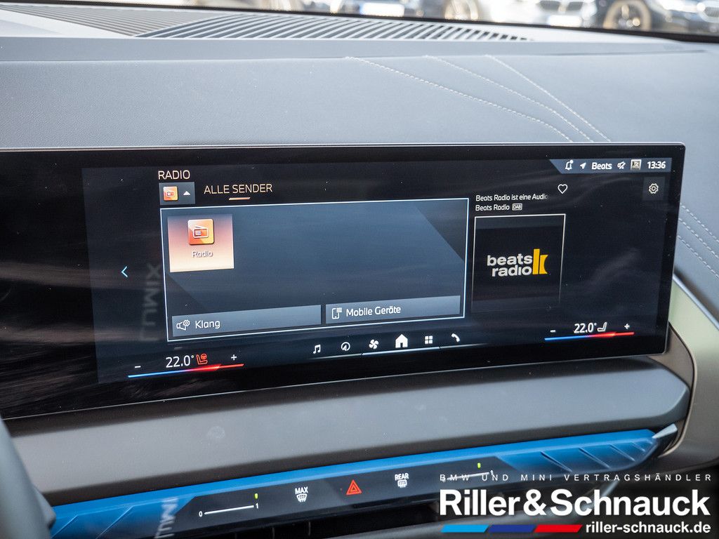 BMW X3 xDrive 20d M-Sport NAVI AHK ACC LED PANO 360°