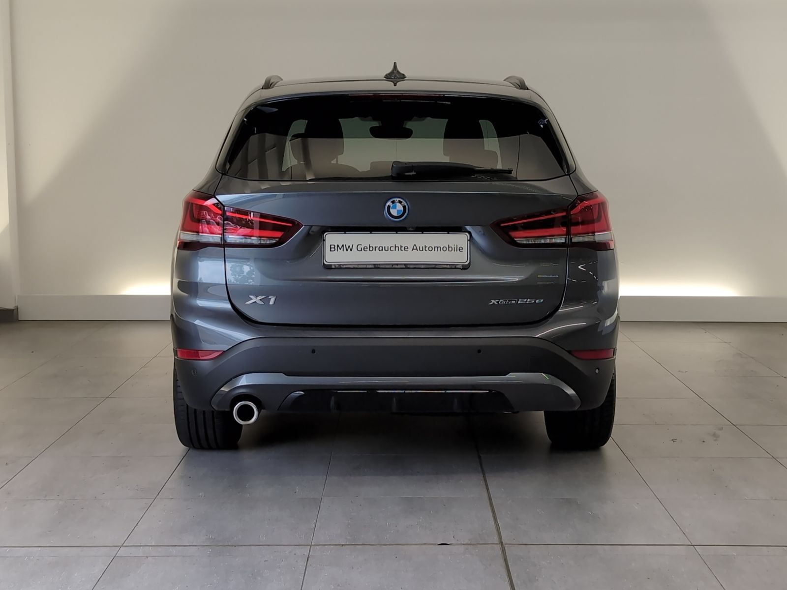BMW X1 xDrive25e Sport Line - Samsaru's Car Outlet