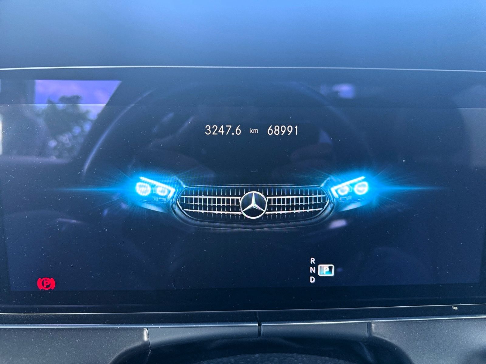 Mercedes-Benz E 220d 4MATIC AMG Line - Samsaru's Car Outlet