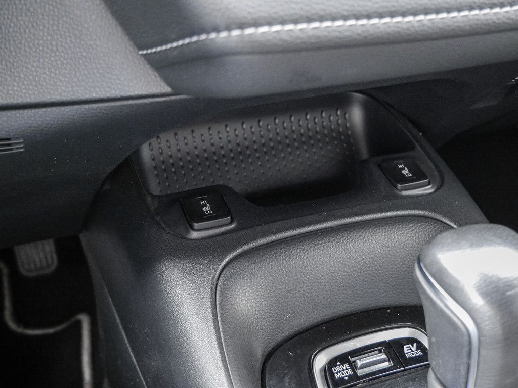 Toyota Corolla Touring Sports 2.0 Hybrid Business - Samsaru's Car Outlet