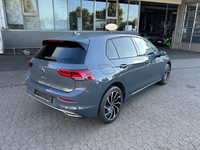 Volkswagen Golf VIII Move - Samsaru's Car Outlet