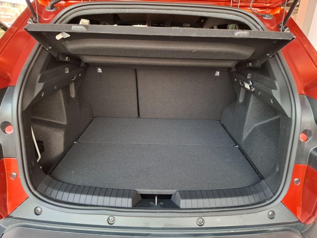 Dacia Duster TCe 130 - Samsaru's Car Outlet