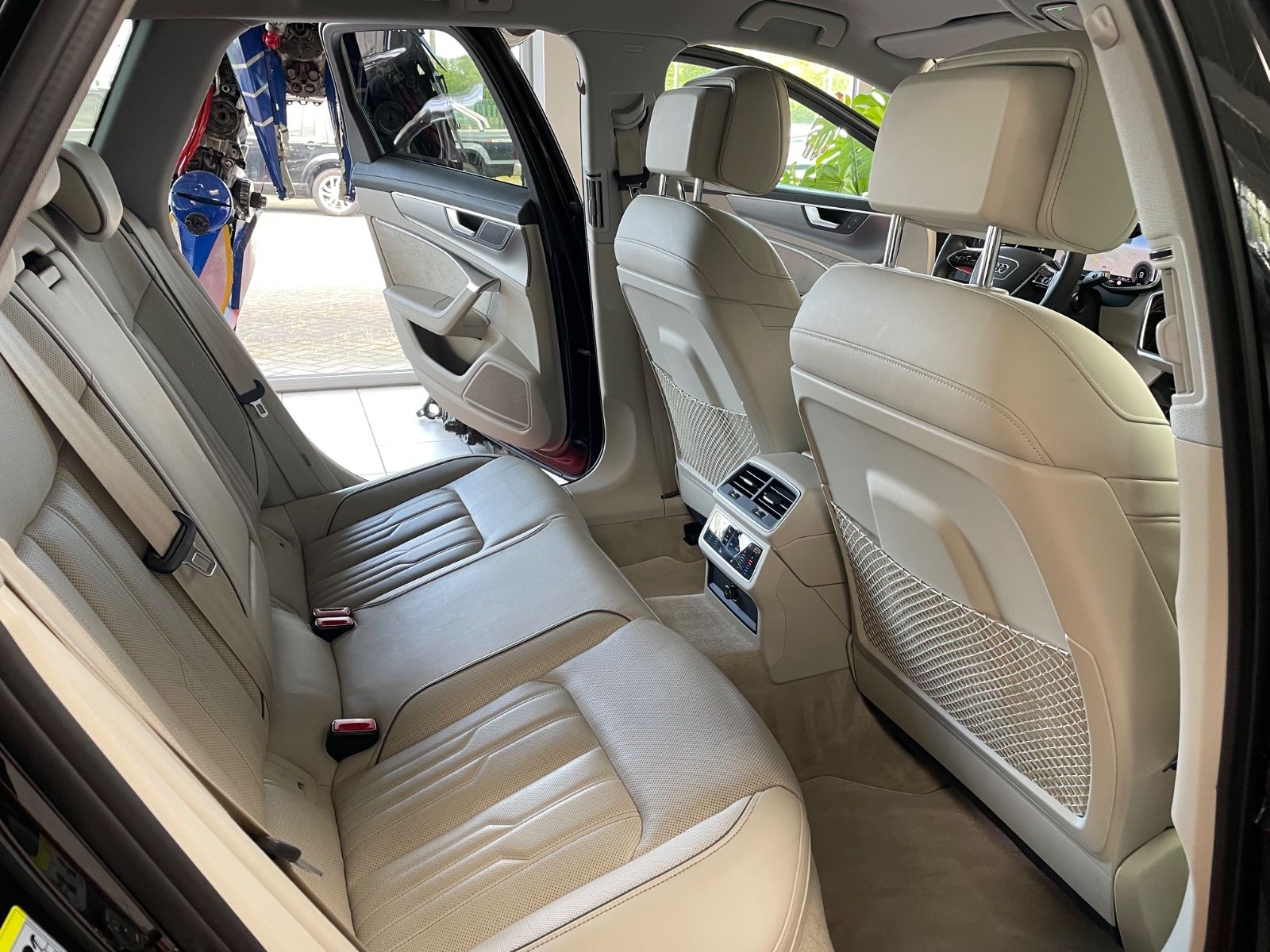 Audi A6 Avant 50 TDI - Samsaru's Car Outlet