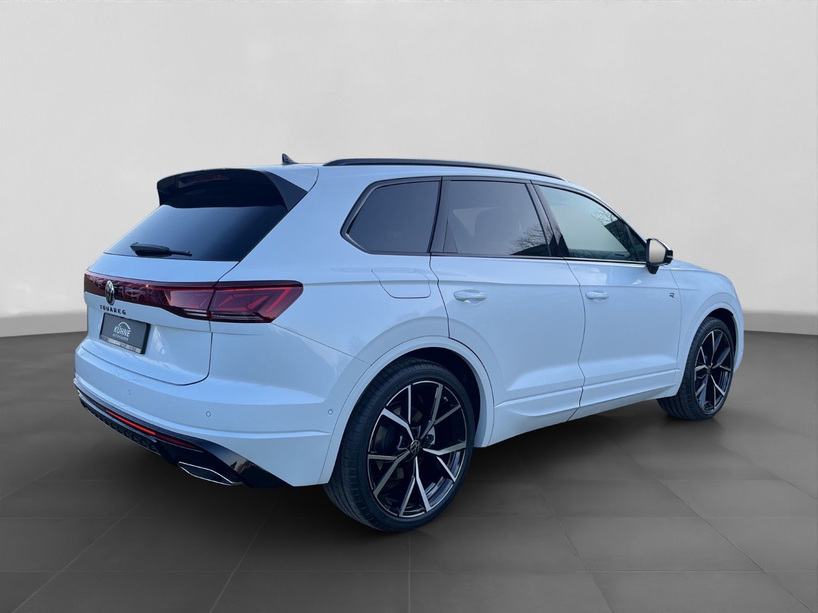 Volkswagen Touareg R-Line 3.0 TDI 4M Black Style | PANO AHK