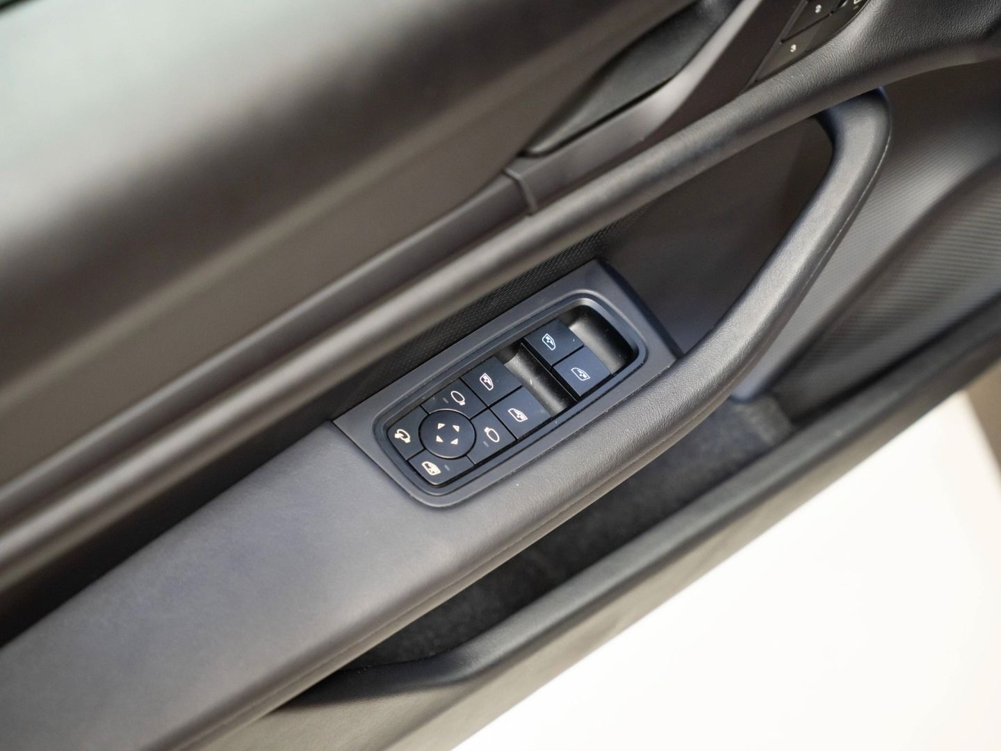 Porsche Taycan 4S Sport Chrono Paket InnoDrive BOSE