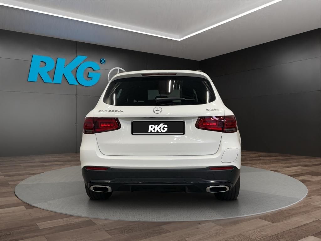 Mercedes-Benz GLC 300 de 4M AMG NIGHT PANORAMA DISTRONIC SOUND