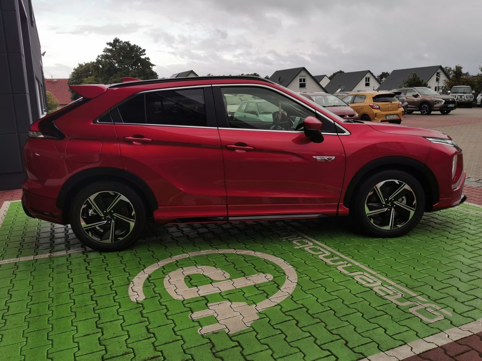 Mitsubishi Eclipse Cross PHEV SELECT//SPORTPAKET PLUS//AHK