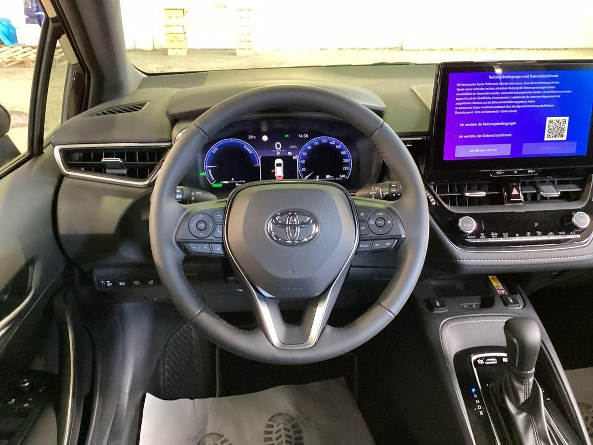 Toyota Corolla Touring Sports - Samsaru's Car Outlet