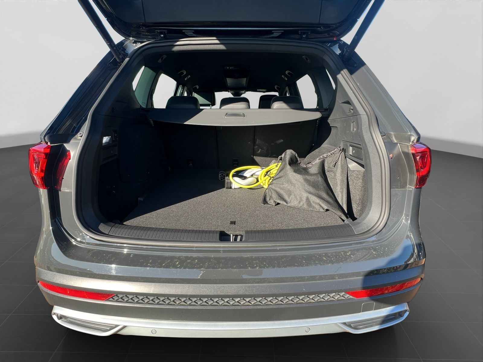 Seat Tarraco eHYBRID XPERIENCE AHK LED PDC+ KAMERA LM
