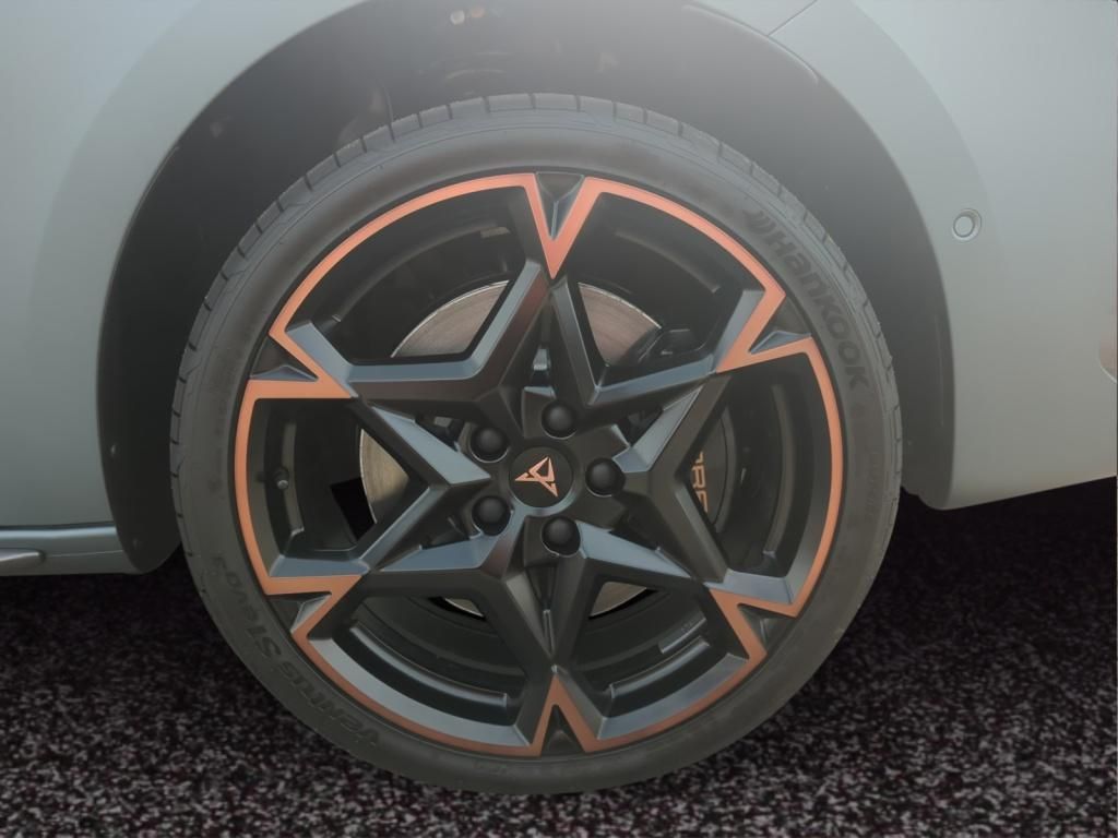 Cupra Leon SP VZ 1.5 eHYB 272PS DSG - Samsaru's Car Outlet