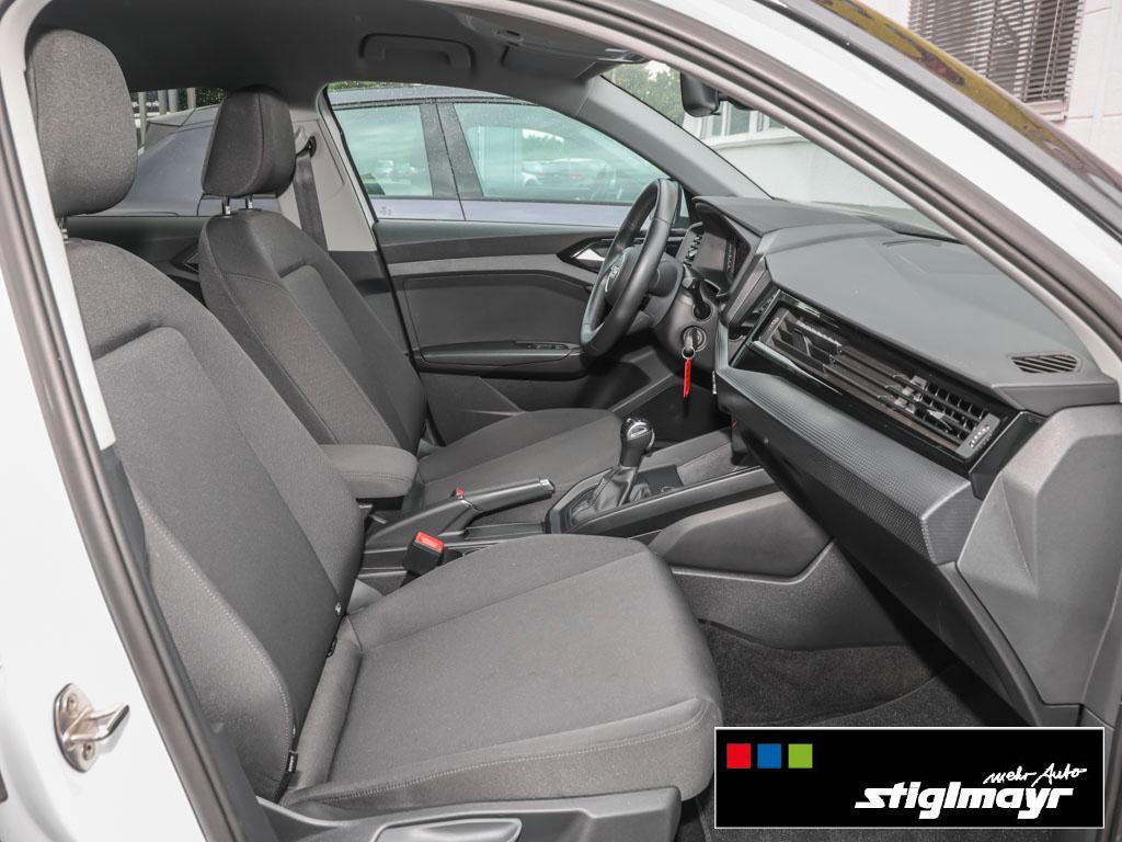 Audi A1 Sportback 25 TFSI S-tronic - Samsaru's Car Outlet