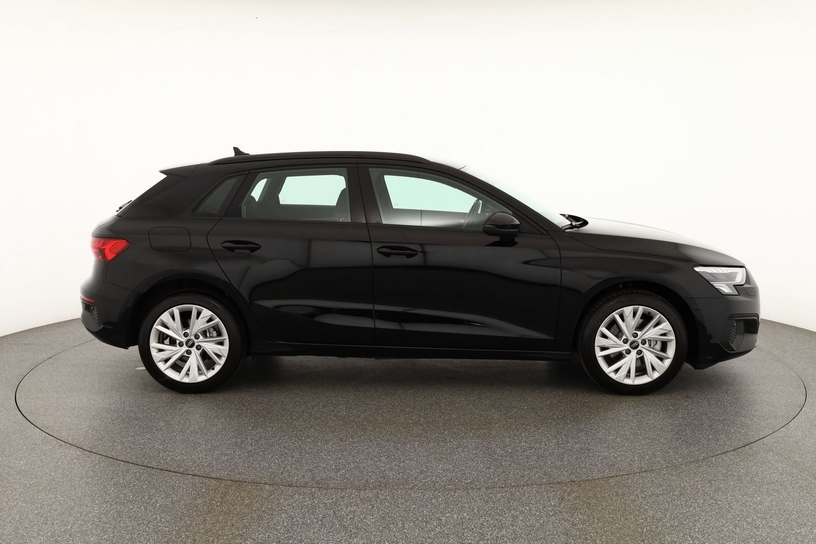 Audi A3 Sportback 40 TFSIe S-Tronic - Samsaru's Car Outlet