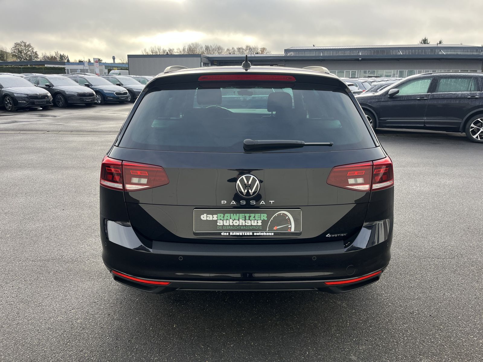 Volkswagen Passat Variant 2.0 TDI DSG 4Motion Business 188€