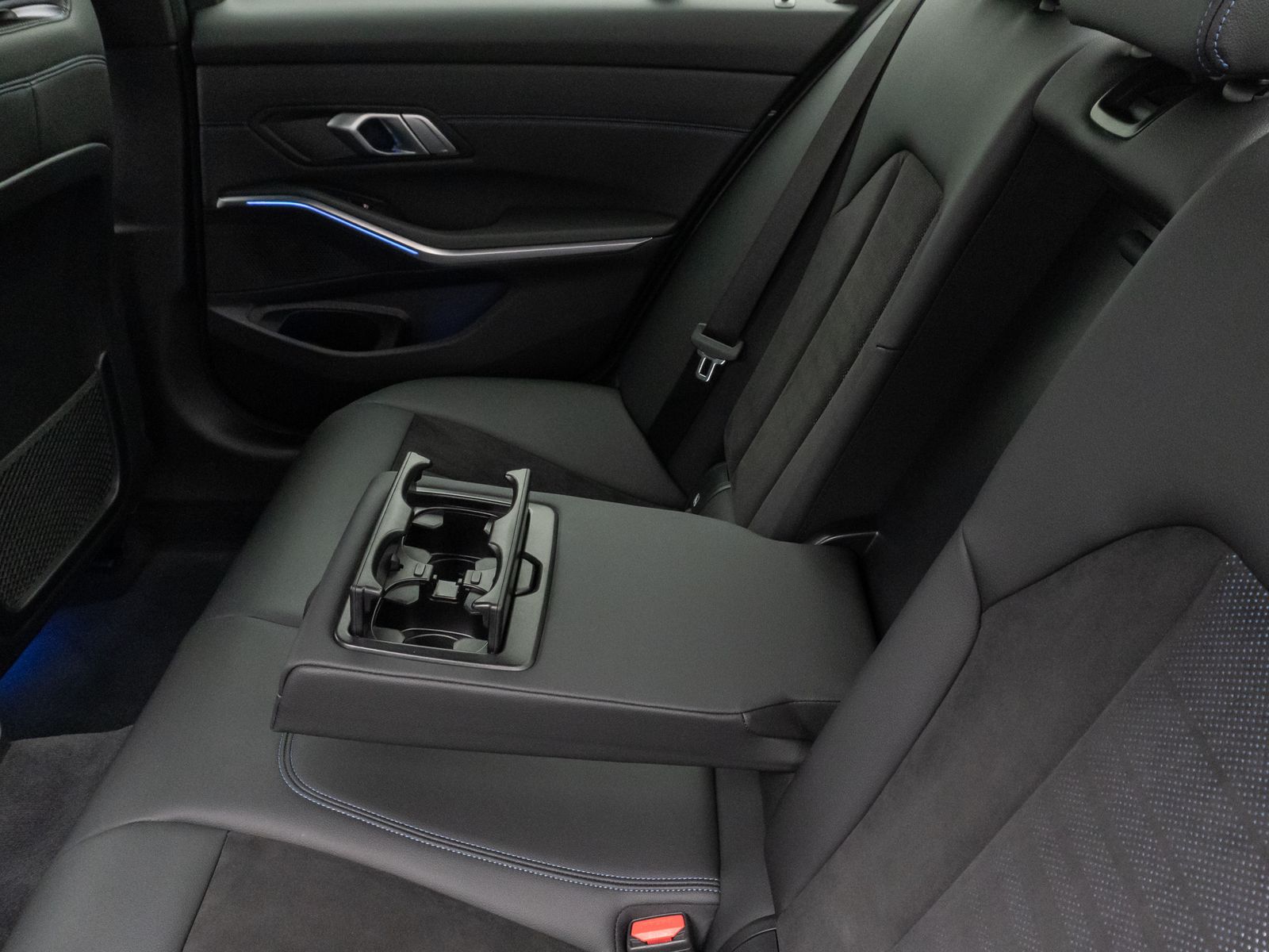 BMW 330i xD M Sport - Samsaru's Car Outlet
