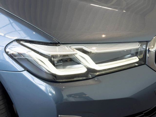 BMW 520 d xDrive Touring Luxury Line HUD+AHK+Memory