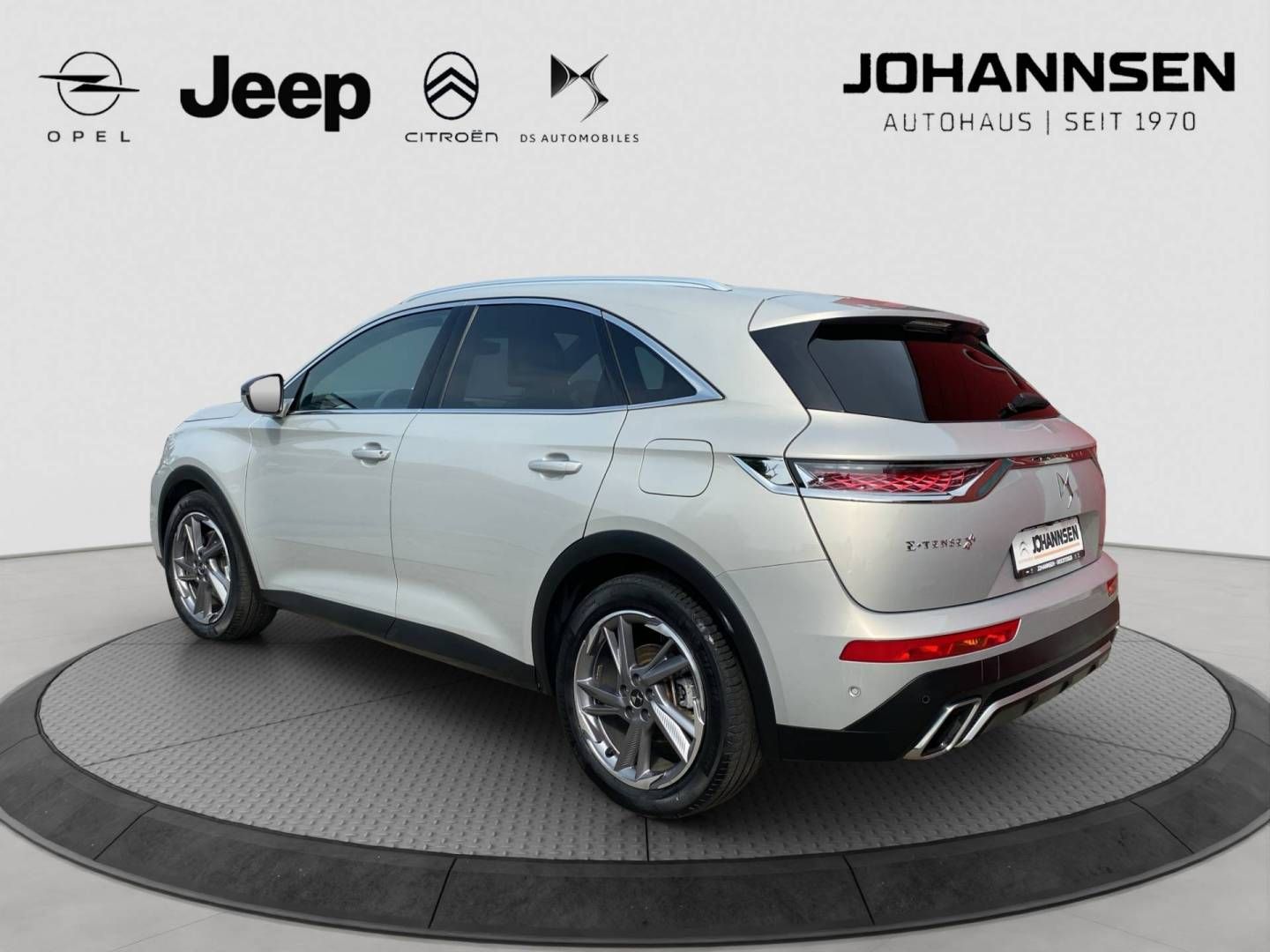 DS Automobiles DS7 (Crossback) E-Tense 300 1.6