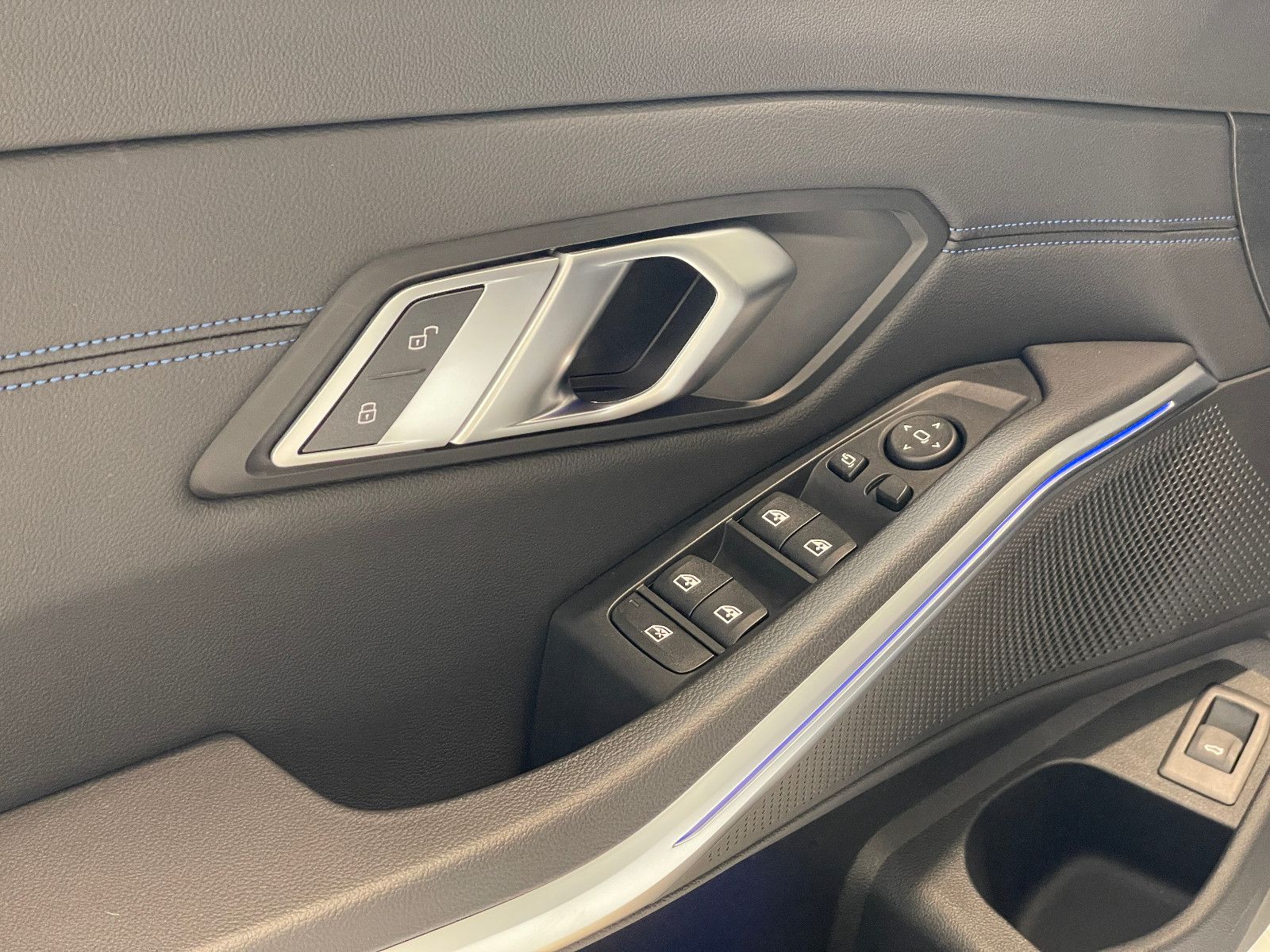 BMW 320d M Sport - Samsaru's Car Outlet