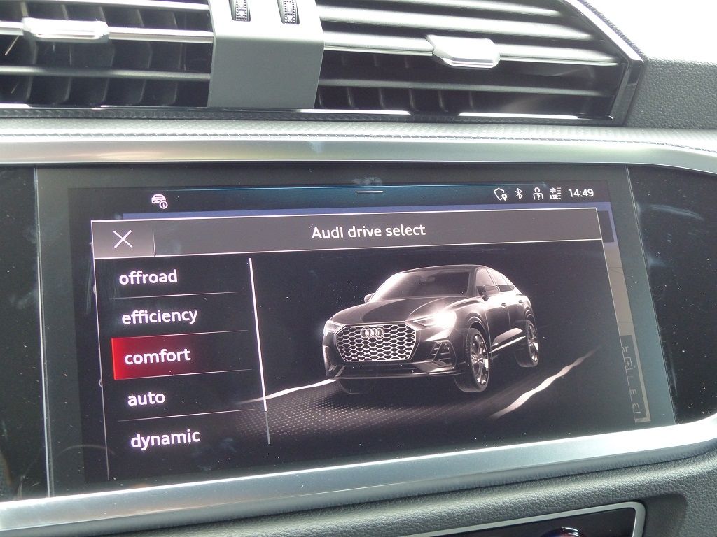 Audi Q3 Sportback 40 TFSI quattro S line - Samsaru's Car Outlet