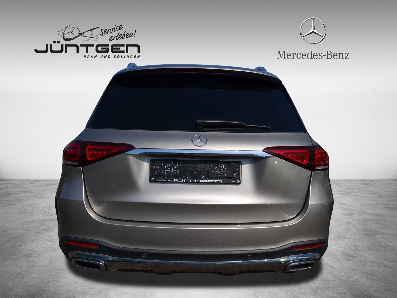 Mercedes-Benz d 4M AMG MULTIBEAM 360° AHK PANO BURMESTER AIRMA