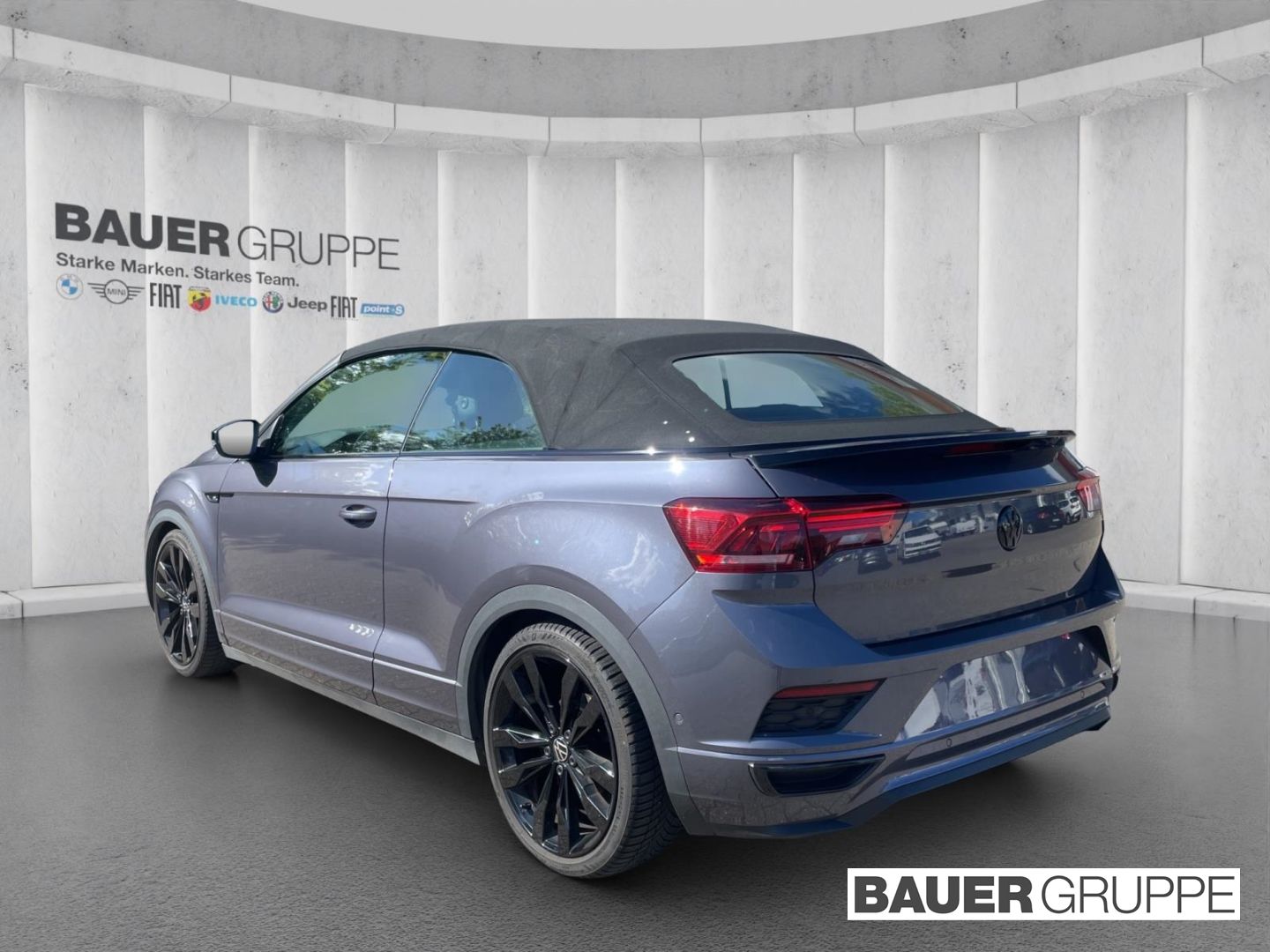 Volkswagen T-Roc R-Line 1.5 TSI - Samsaru's Car Outlet
