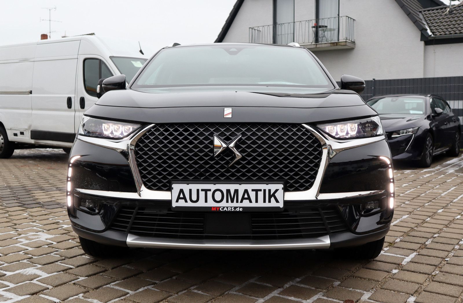 DS Automobiles DS7*Voll-Leder*Panodach*AHK*SH*el.Hkl